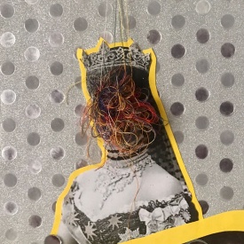 بدون عنوان